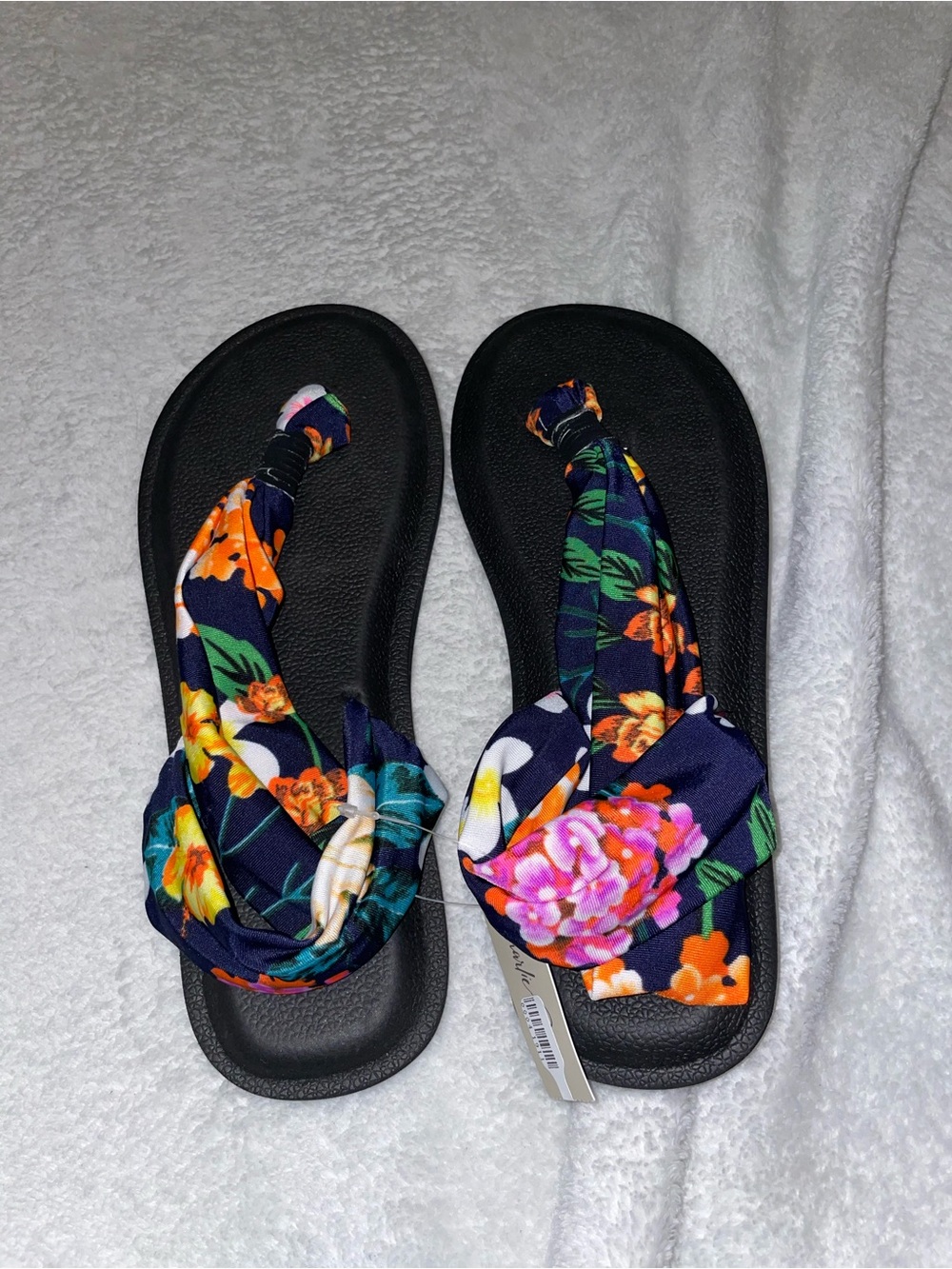 Charlie Paige yoga sling Navy Floral Twist-Knot Women's Sandals